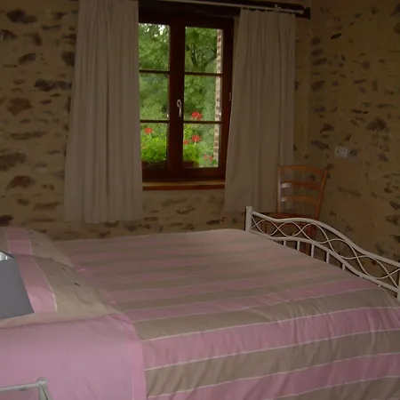 Le Moulin De Drapras ベッド・アンド・ブレックファスト 3*