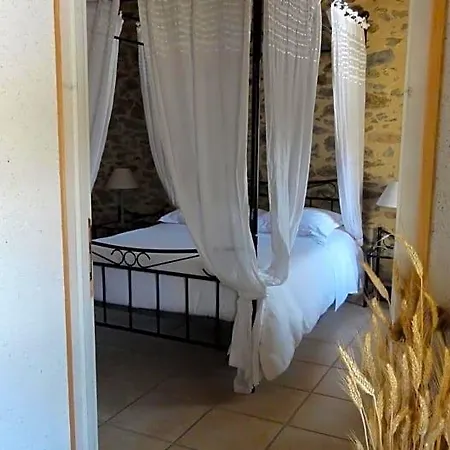 Le Moulin De Drapras 3*