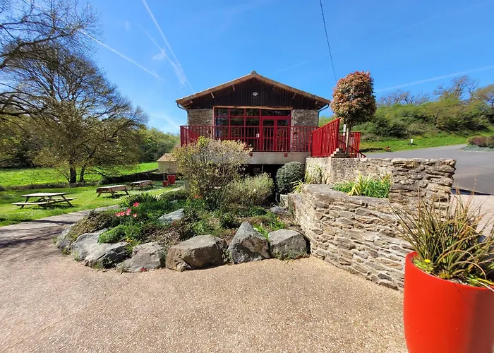 Le Moulin De Drapras 住宿加早餐酒店